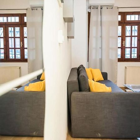 Yellow Geranium Apartment Thessaloniki Exterior photo
